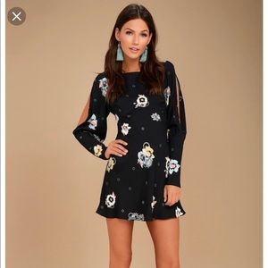 Free People  Sun Shadows Black Floral Dress sz 4